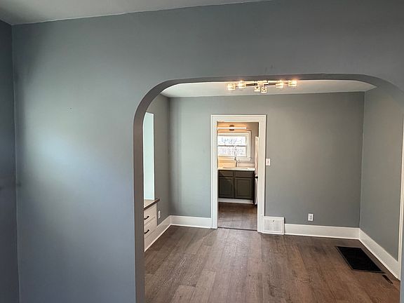 5th image of 2626 7th St