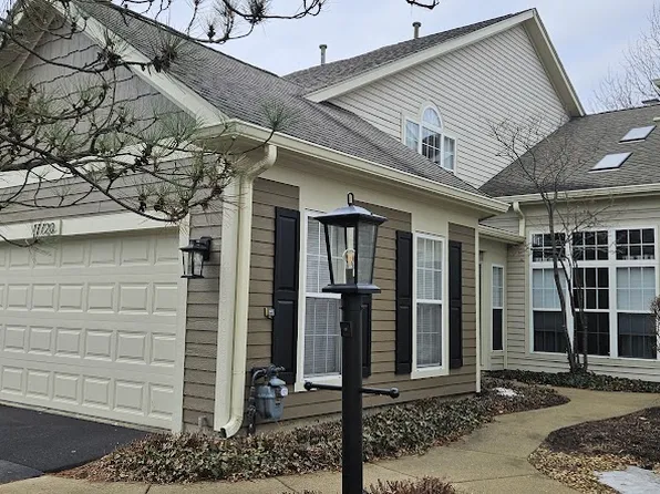 17720 W Running Creek Ct, Gurnee, IL 60031