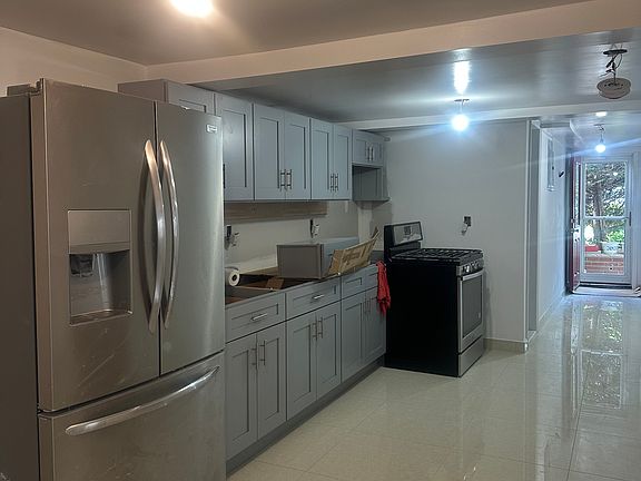 2nd image of 14916 23rd Ave Floor 1