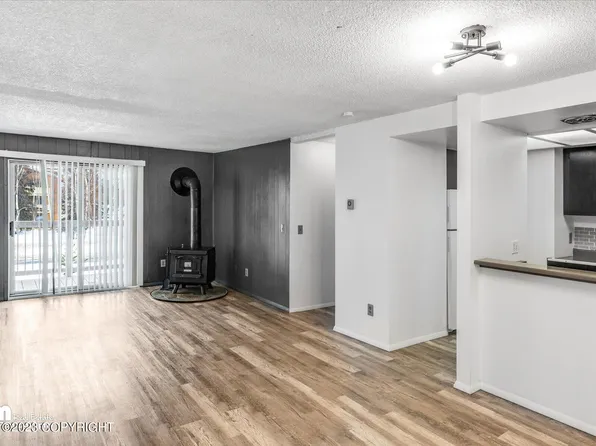 4620 Reka Dr APT B12, Anchorage, AK 99508
