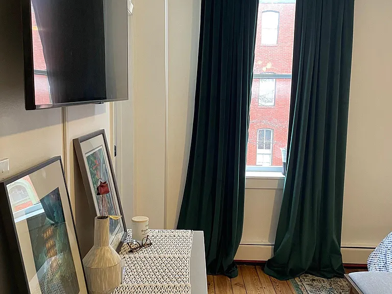 2204 E Pratt St #4 — Photo 7