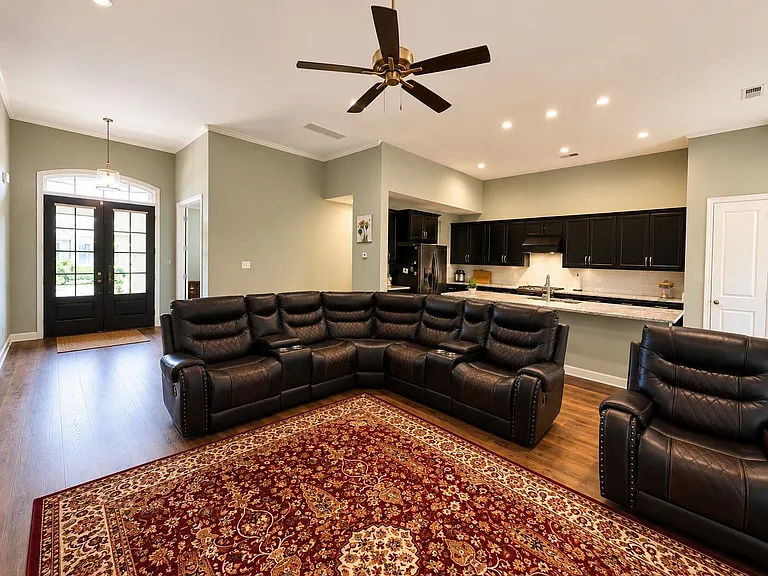 1157 Mountain Side Dr — Photo 4