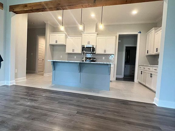 5th image of 10619 Highland Lakes Dr