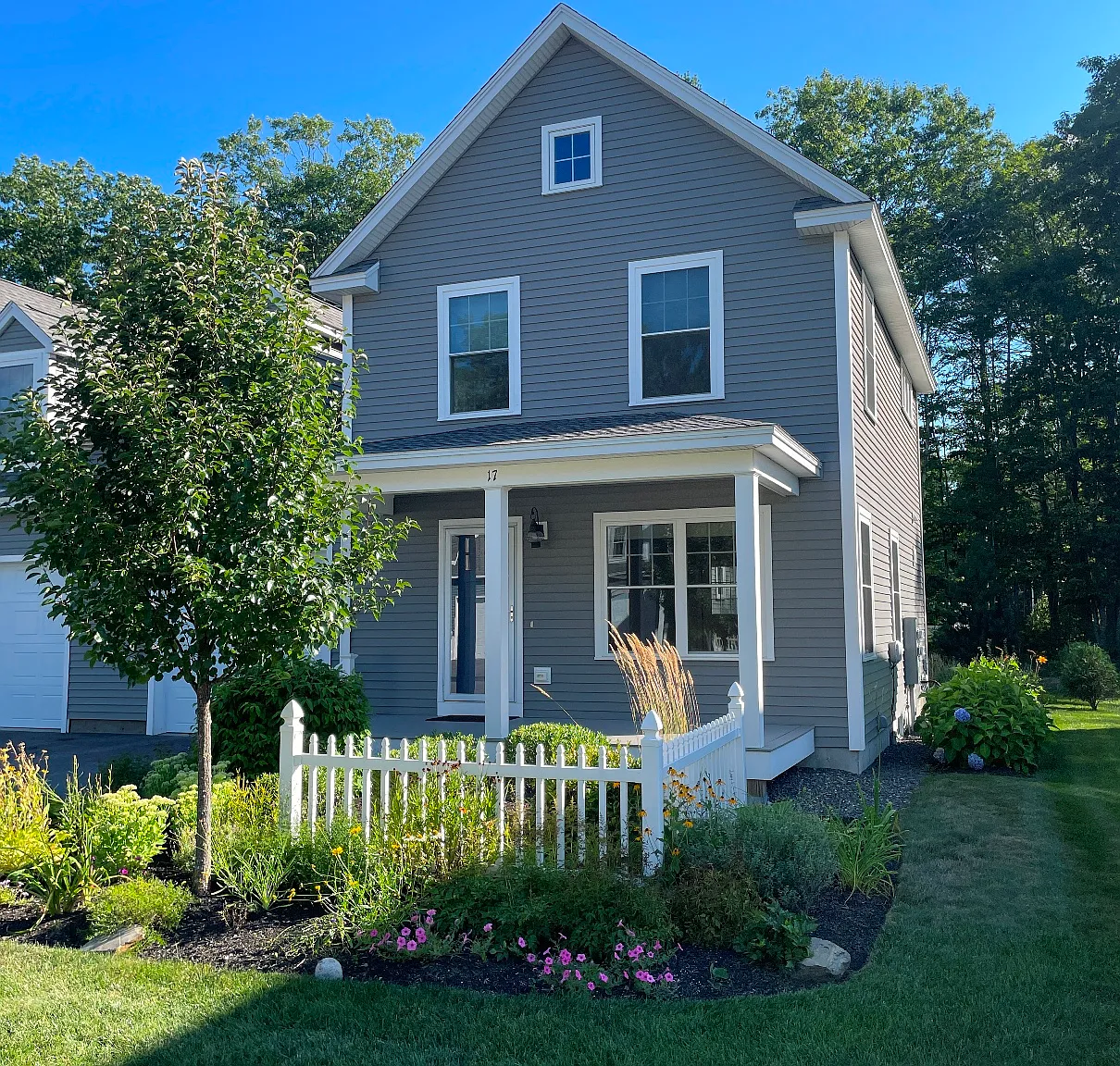 3 bed, 2.5 bath, 1703 sqft, $3,200 — Photo 1