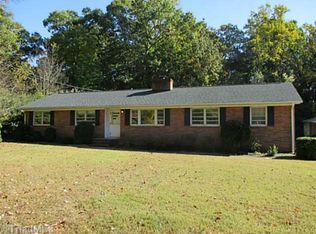 1104 Westridge Rd, Greensboro, NC 27410