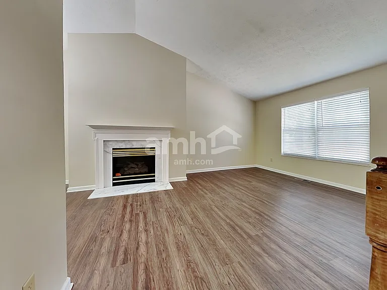 3659 Shorewood Dr — Photo 6
