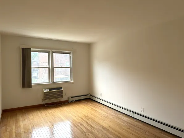 144-44 25th Road image 9 of 17