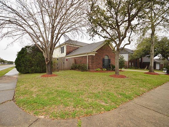 2nd image of 4001 Ivywood Dr