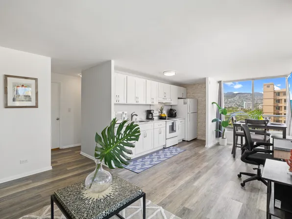 2421 Tusitala St APT 701, Honolulu, HI 96815