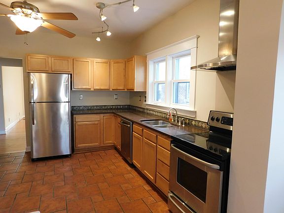 3rd image of 2211 Weber Ave