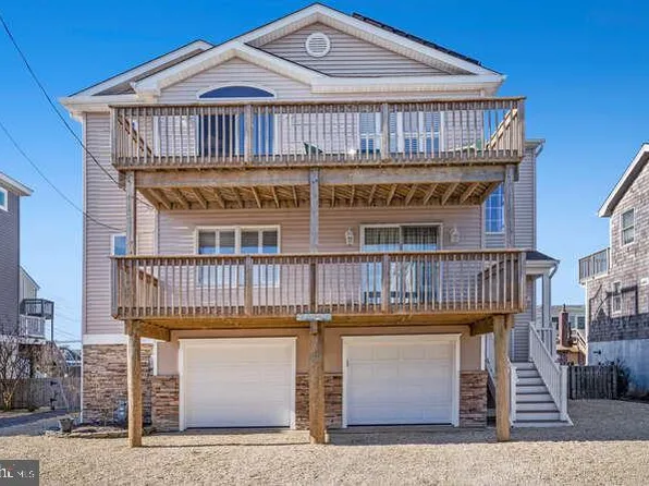 102 W Ship Bottom Ave, Ship Bottom, NJ 08008