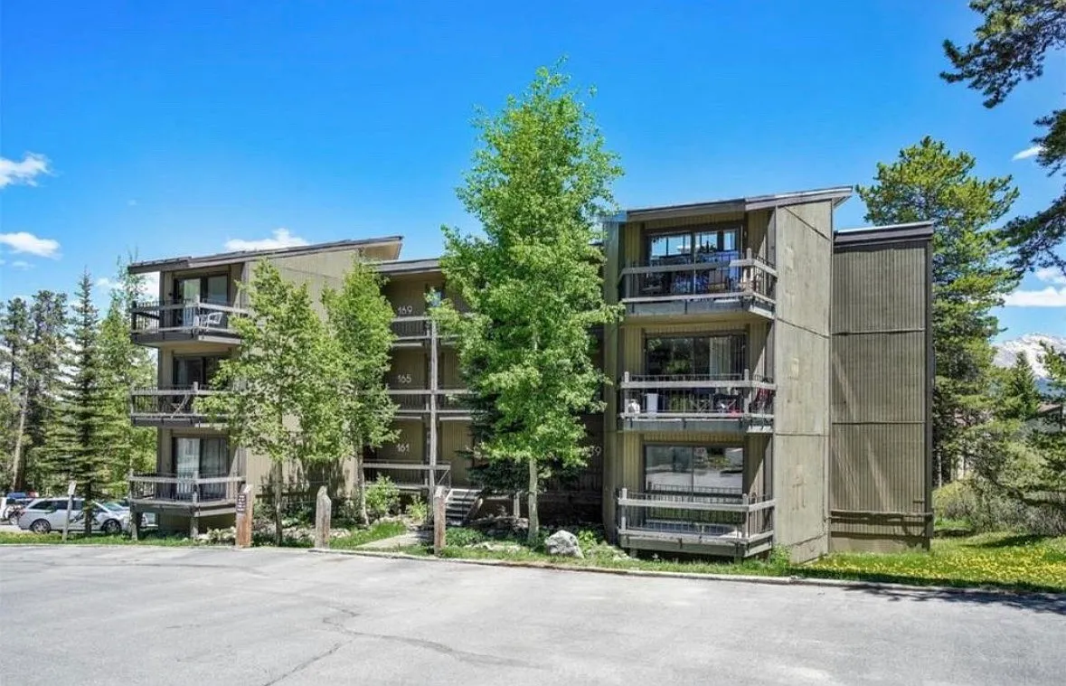 2 bed, 780 sqft, $5,500 — Photo 1
