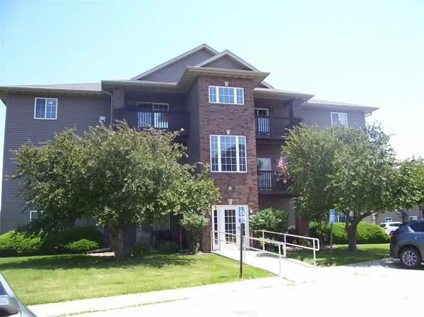 505 Penn Ct APT 1, North Liberty, IA 52317