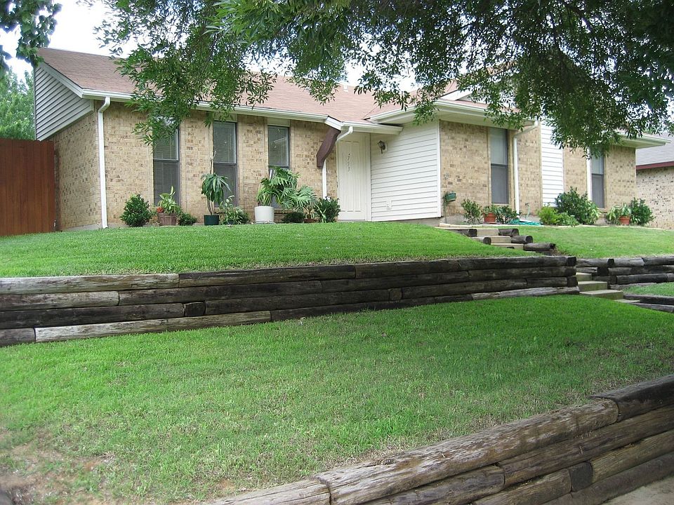 1st image of 753 Holly Oak Dr