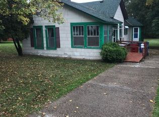 974 W 2nd St, Winona, MN 55987