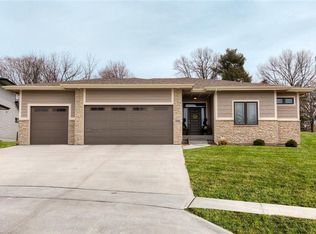 4301 SW 33rd St, Des Moines, IA 50321