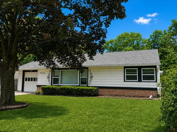 4306 South STREET, Mchenry, IL 60050