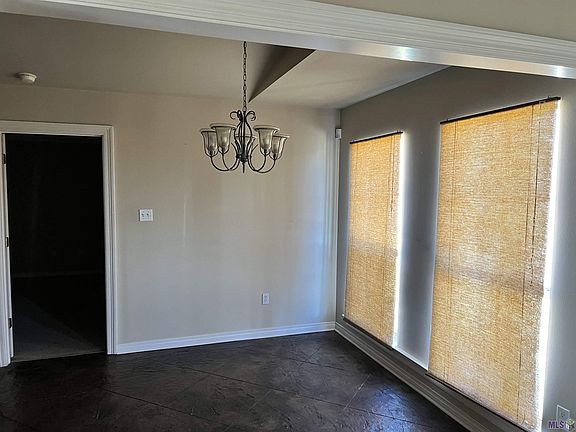 4th image of 17290 Rennes Rd