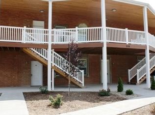 206 Kroeger Ave APT 1D, Dupo, IL 62239