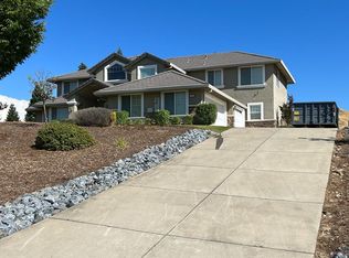 411 Croyden Ct, Rescue, CA 95672