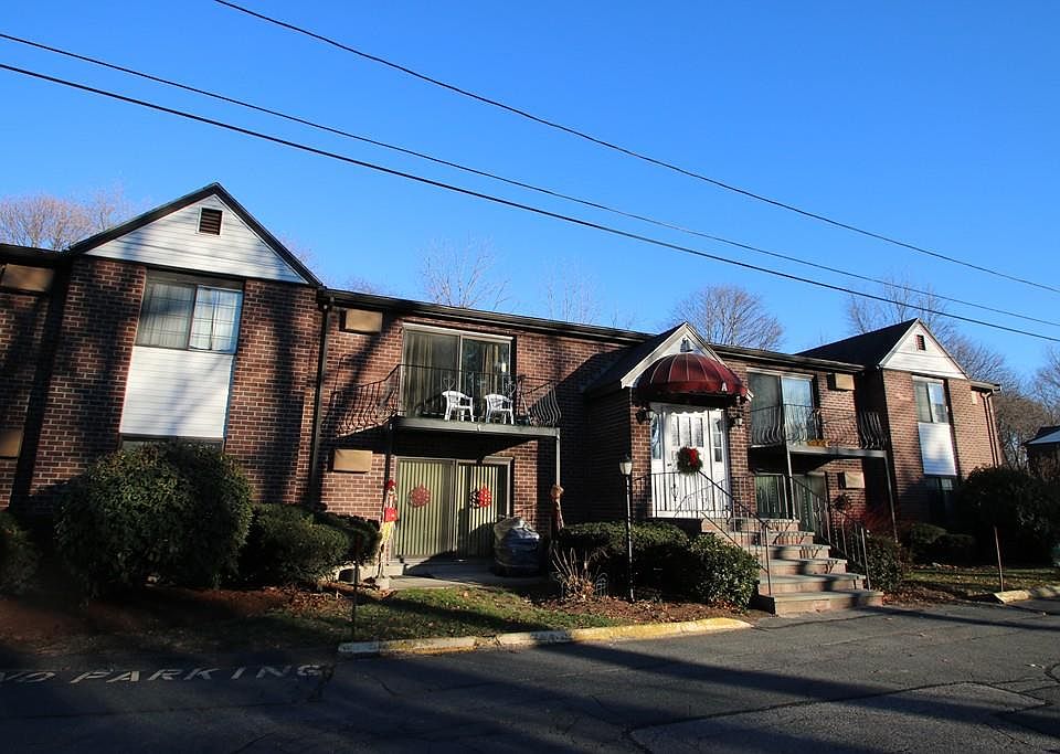 1st image of 141 Essex St APT A6