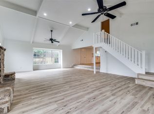 604 Dallas Dr, Roanoke, TX 76262