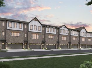 384 Sunset Hollow St, Sugar Hill, GA 30518