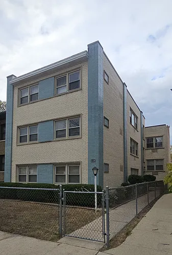 2154 W Rosemont Ave #2 Photo 1 2154 W Rosemont Ave #2 Photo 1