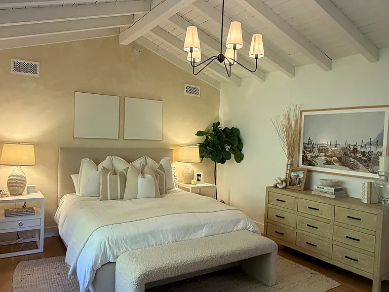 2964 Mandeville Canyon Rd — Photo 15