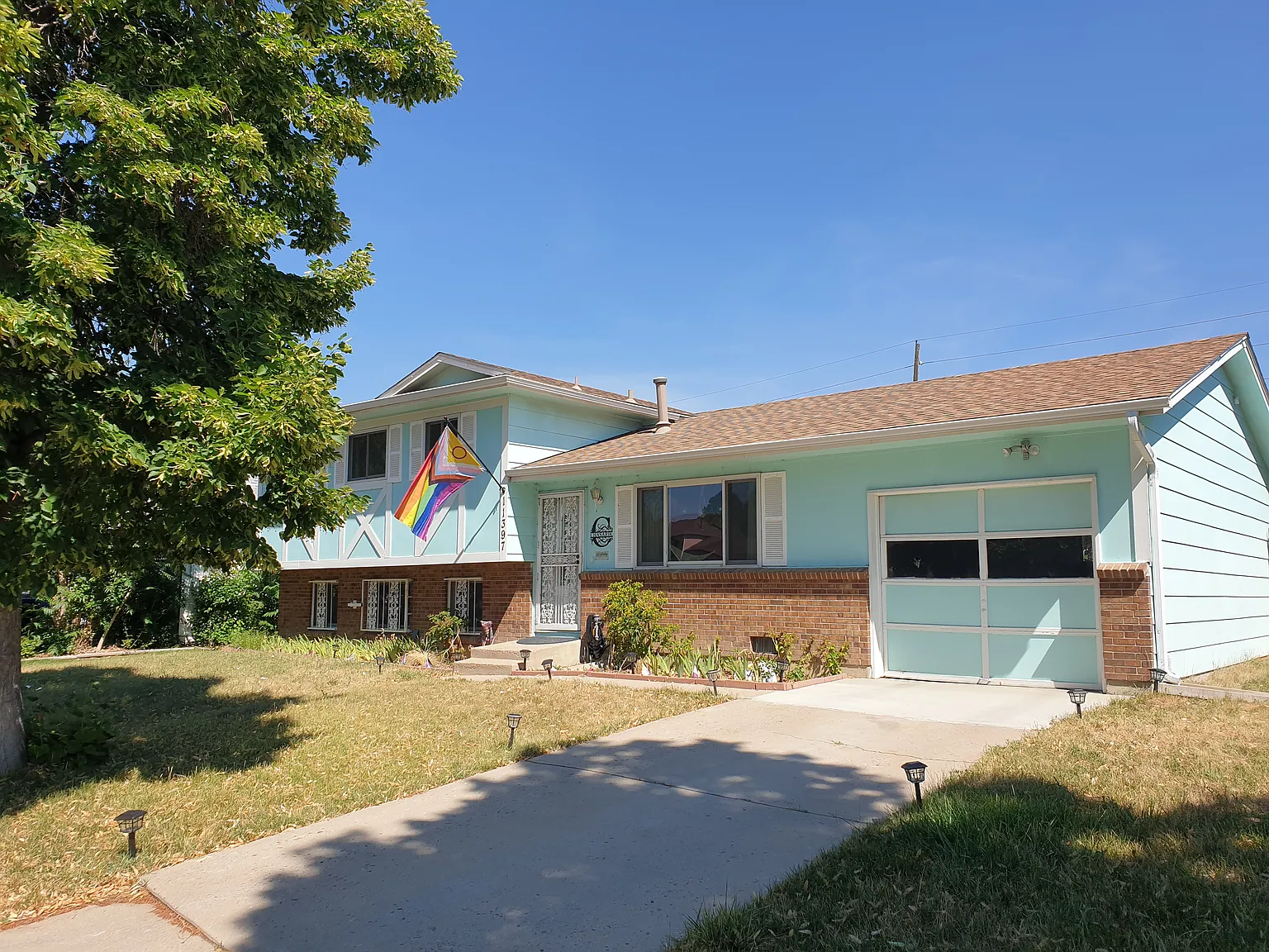 5 bed, 1730 sqft, $900 — Photo 1