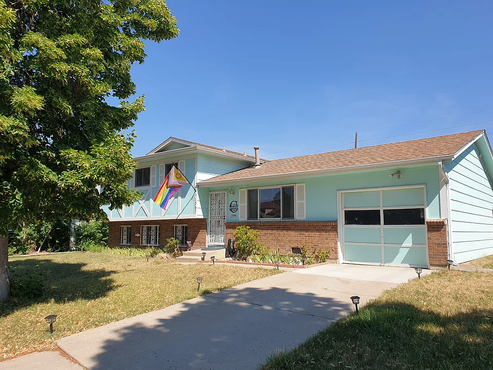 11397 E Dakota Ave