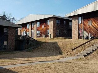 1526 Pineville Rd, Neosho, MO 64850