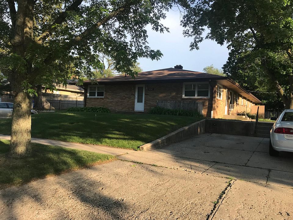 1st image of 3207 Seward Ave APT 1