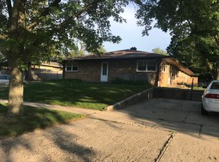 3207 Seward Ave APT 1, Rockford, IL 61108