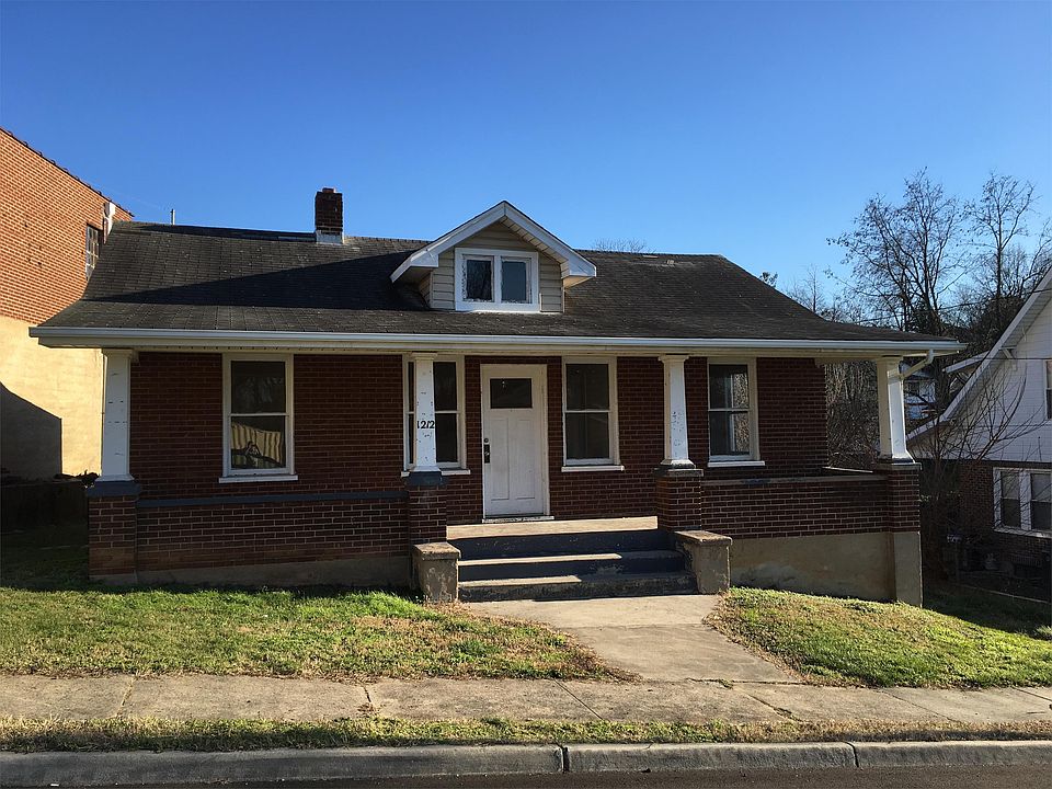 1st image of 1212 Buena Vista Blvd SE
