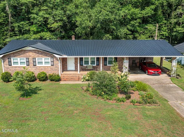 1996 Fountaintown Road, Chinquapin, NC 28521