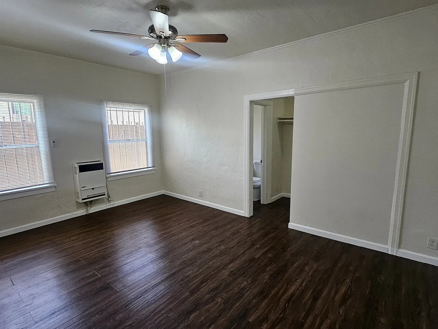 Studio, 450 sqft, $1,475 — Photo 2