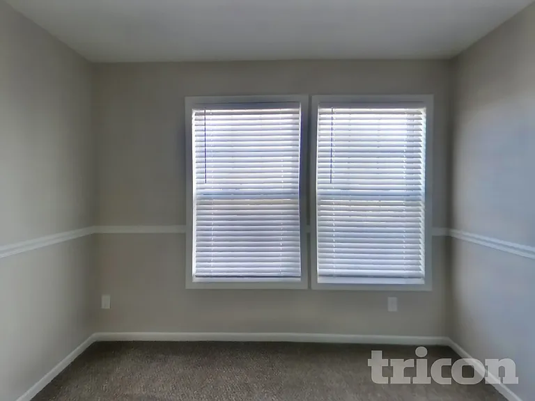 10875 Grace Dr — Photo 16
