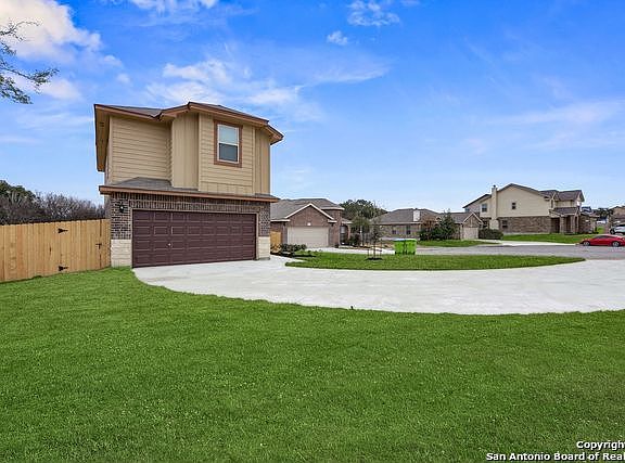 2nd image of 1311 Kingbird Ct