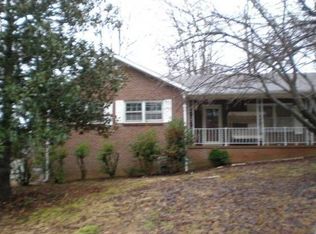 1102 Harris St, Altavista, VA 24517