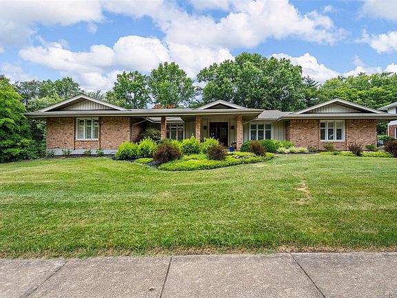 2nd image of 1641 Lochcrest Dr