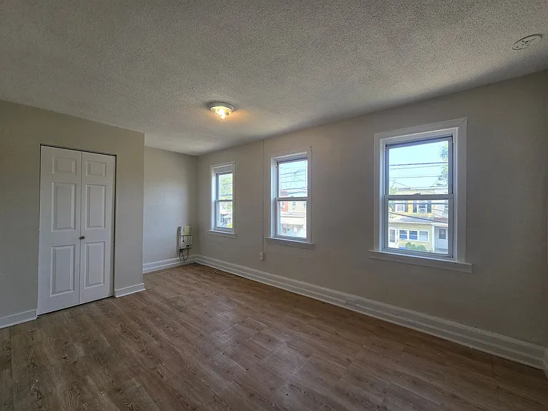 1419 Princeton Ave — Photo 12