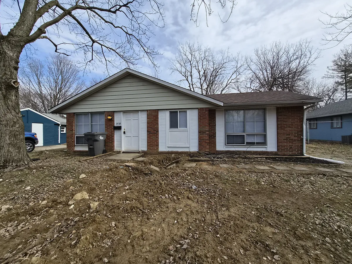 Building Photo - 3525 Luewan Ct