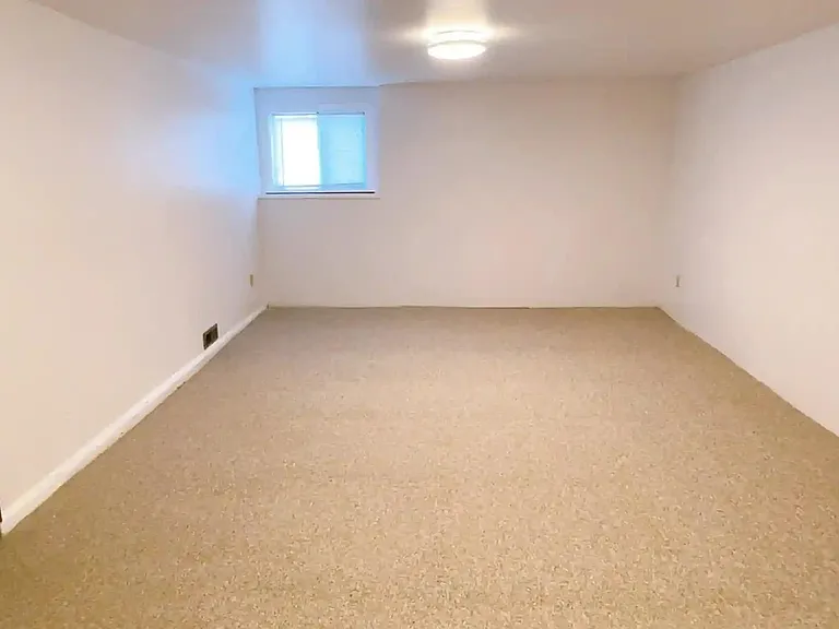 2308 Jefferson Ave — Photo 16