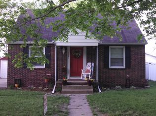 3201 Oak Ave, Mattoon, IL 61938