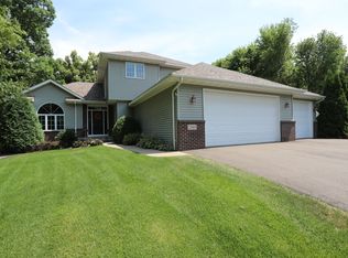 25419 Greenwood Ct, Wyoming, MN 55092