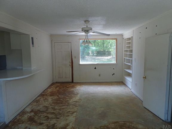 2nd image of 929 S Madison Dr