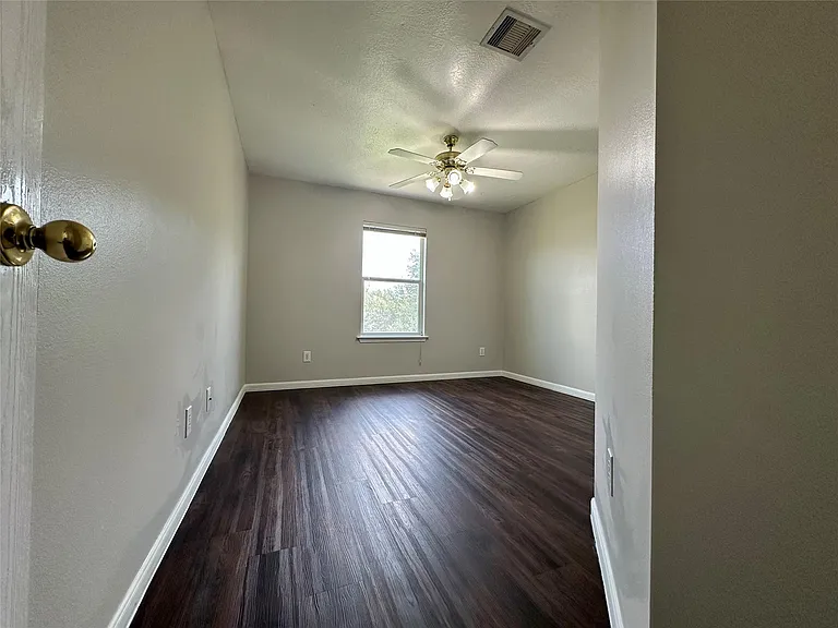8607 Heather Bluff Ct — Photo 21