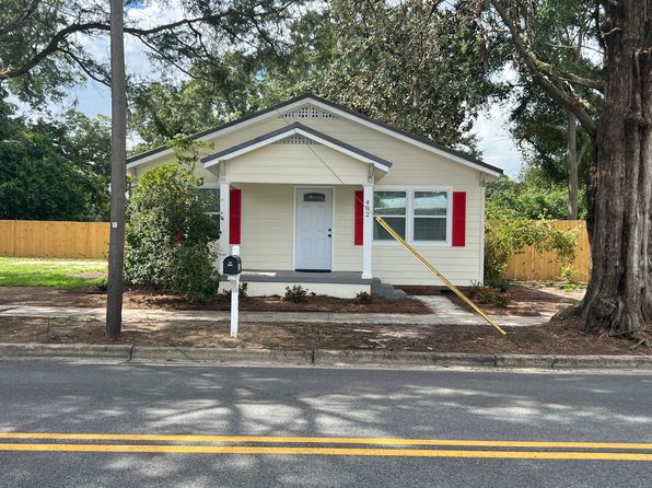 402 5th Ave SE