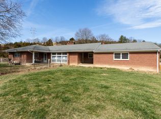 358 E Craig St, Craigsville, VA